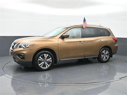 2017 Nissan Pathfinder SL