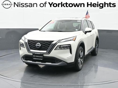 2022 Nissan Rogue SL
