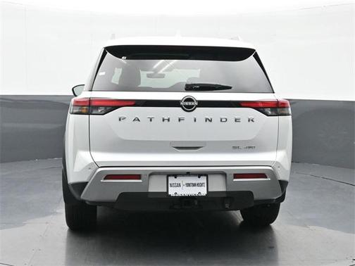 2025 Nissan Pathfinder SL 4WD
