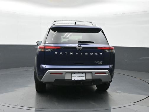 2025 Nissan Pathfinder Platinum 4WD