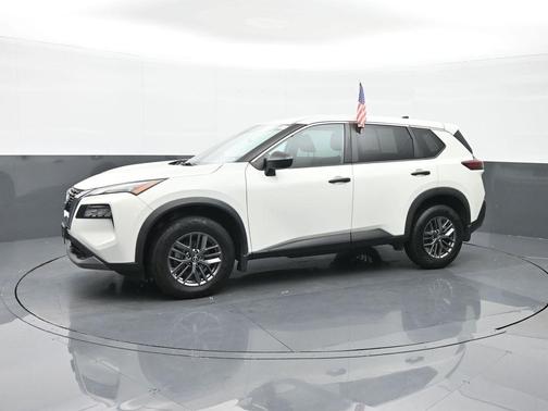 2022 Nissan Rogue S