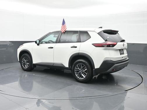 2022 Nissan Rogue S