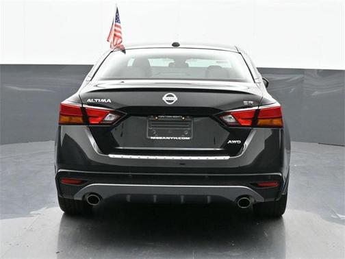 2020 Nissan Altima SR Intelligent AWD
