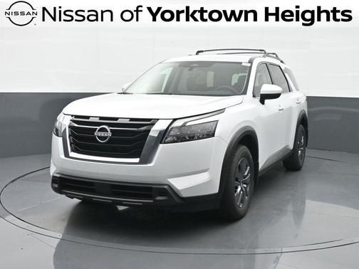 2025 Nissan Pathfinder SV 4WD