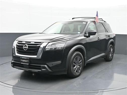 2022 Nissan Pathfinder SV 4WD
