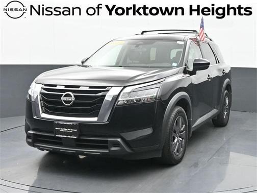 2022 Nissan Pathfinder SV 4WD