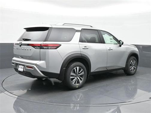 2025 Nissan Pathfinder SL 4WD