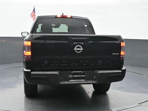 2022 Nissan Frontier S