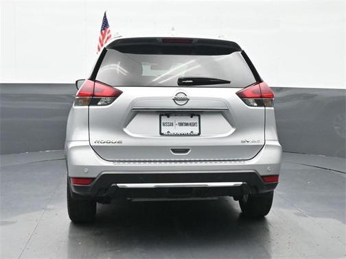 2020 Nissan Rogue SV