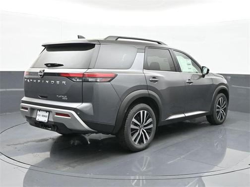 2025 Nissan Pathfinder Platinum 4WD
