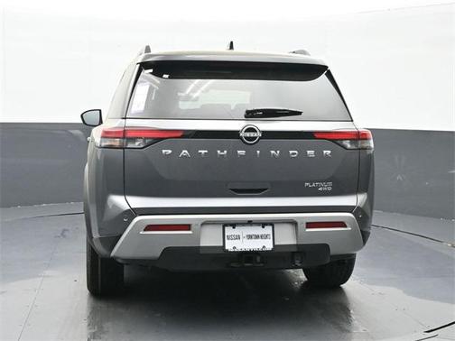2025 Nissan Pathfinder Platinum 4WD