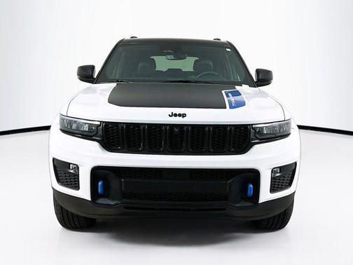 2023 Jeep Grand Cherokee 4xe Trailhawk