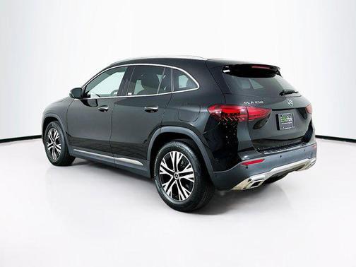 2025 Mercedes-Benz GLA 250 4MATIC