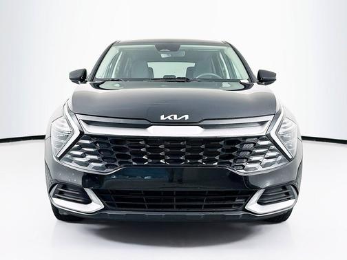 Ebony Black 2025 Kia Sportage LX