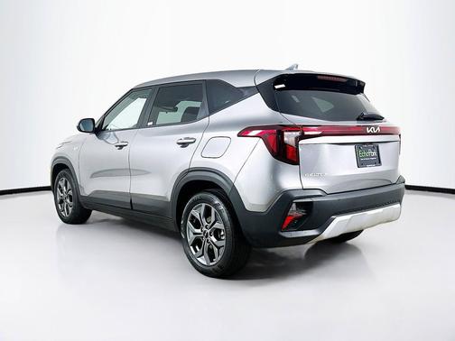 Steel Gray 2026 Kia Seltos LX