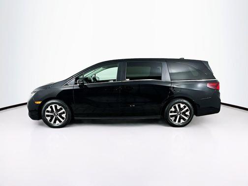 Crystal Black Pearl 2025 Honda Odyssey EX-L