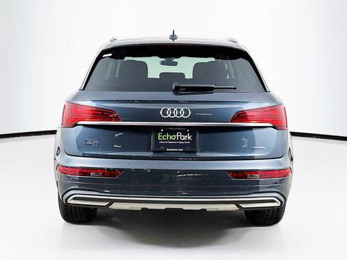 2024 Audi Q5 40 Premium
