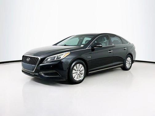 2017 Hyundai SONATA Hybrid SE