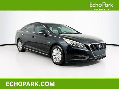 2017 Hyundai SONATA Hybrid SE