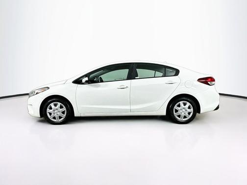 Clear White 2018 Kia Forte LX