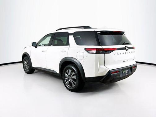 2025 Nissan Pathfinder SV 4WD