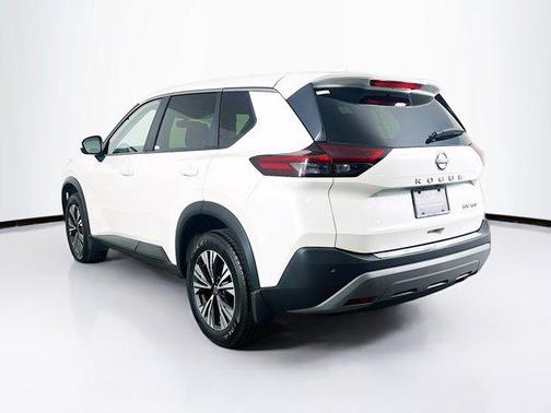 Pearl White Tricoat 2023 Nissan Rogue SV