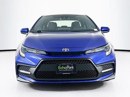 Blue Crush Metallic w/Black Sand Pearl Roof 2021 Toyota Corolla SE