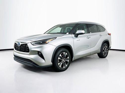2021 Toyota Highlander Hybrid XLE