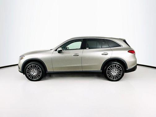2023 Mercedes-Benz GLC 300 Base