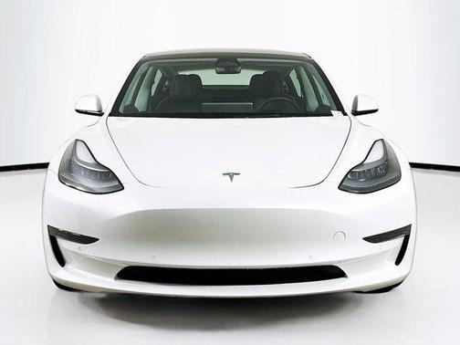 2022 Tesla Model 3 Standard Range