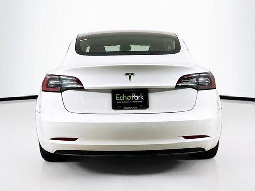 2022 Tesla Model 3 Standard Range