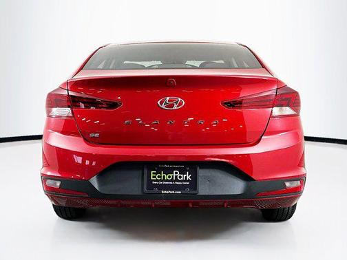 2020 Hyundai ELANTRA SE