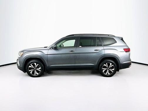 Platinum Gray Metallic 2024 Volkswagen Atlas 2.0T SE
