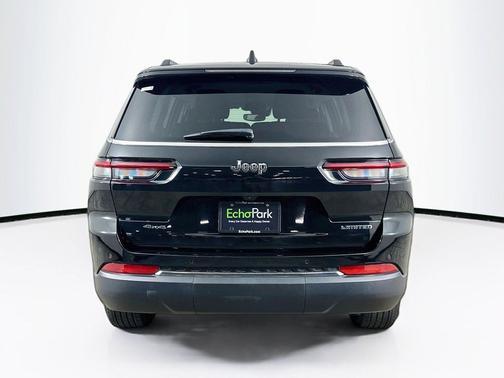 Diamond Black Crystal Pearlcoat 2023 Jeep Grand Cherokee L Limited