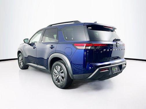 Deep Ocean Blue Pearl 2025 Nissan Pathfinder SV FWD
