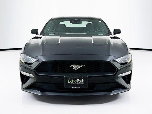 2022 Ford Mustang EcoBoost