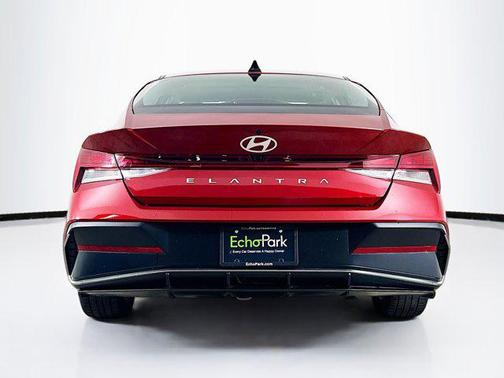 Ultimate Red 2025 Hyundai ELANTRA SEL