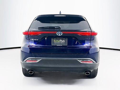 2023 Toyota Venza LE