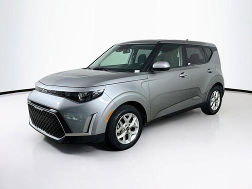 Steel Gray 2025 Kia Soul LX