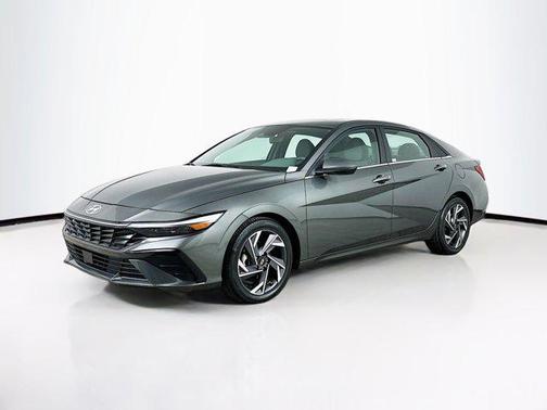 2025 Hyundai ELANTRA SEL