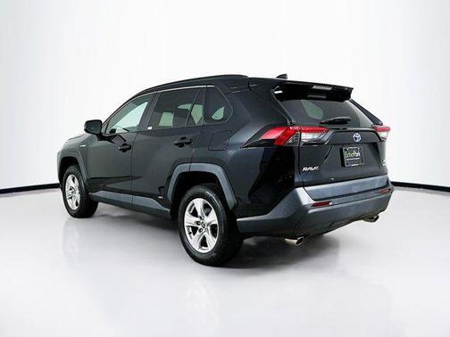2020 Toyota RAV4 Hybrid XLE