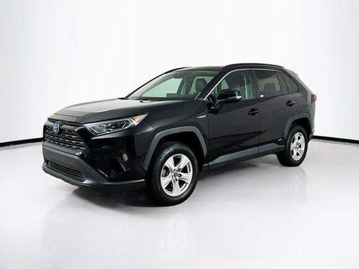 2020 Toyota RAV4 Hybrid XLE