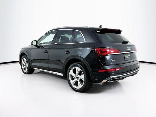 2025 Audi Q5 45 S line Prestige