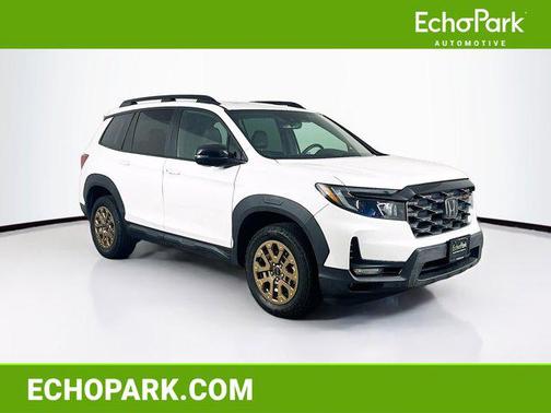 Platinum White Pearl 2023 Honda Passport AWD TrailSport