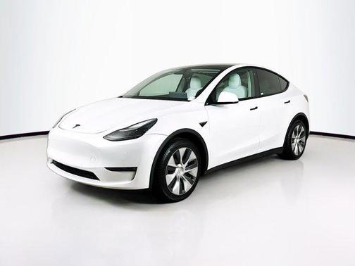 2022 Tesla Model Y Long Range Dual Motor All-Wheel Drive