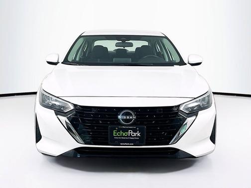 Aspen White Tricoat 2024 Nissan Sentra SV