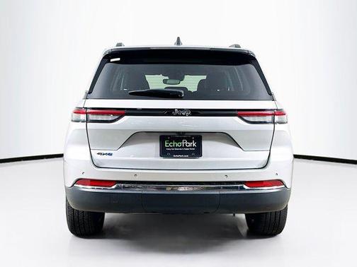 2022 Jeep Grand Cherokee 4xe Base