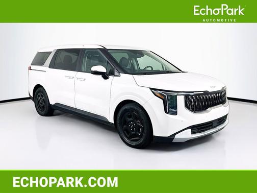 Snow White Pearl 2025 Kia Carnival LXS