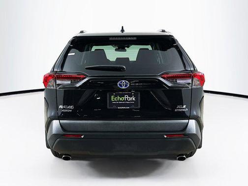 2019 Toyota RAV4 Hybrid XLE