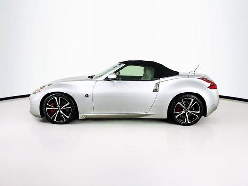 2018 Nissan 370Z Touring Sport